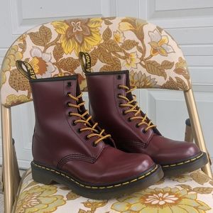 Dr. Martens Core 1460 8-Eye Boot